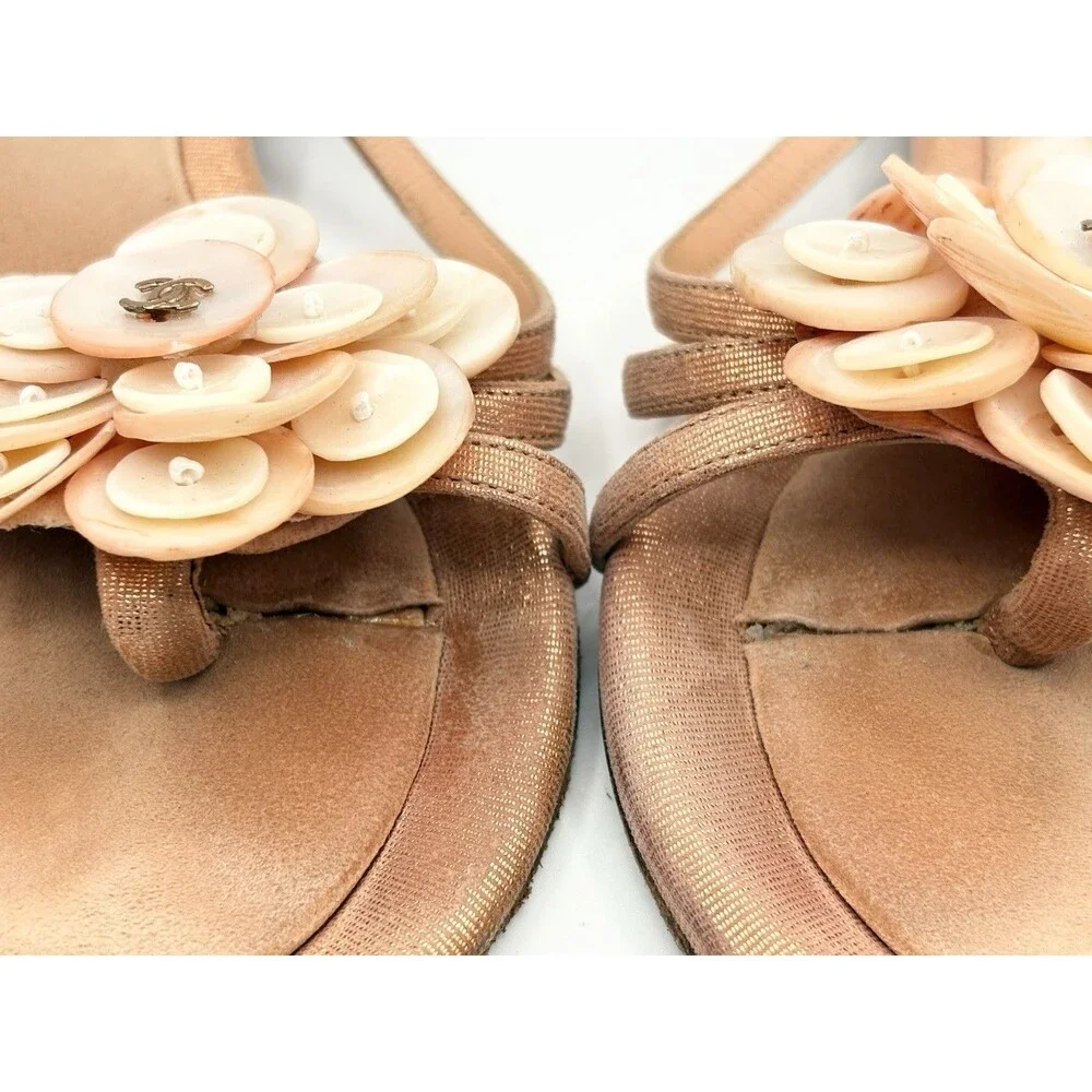 Chanel Peach Pink Sandals w/ CC Logo Shell Button Accents Y2K Sz EU 36